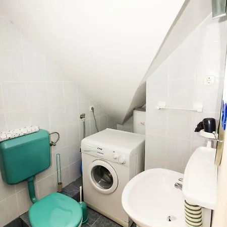 Kuca Mala Διαμέρισμα *