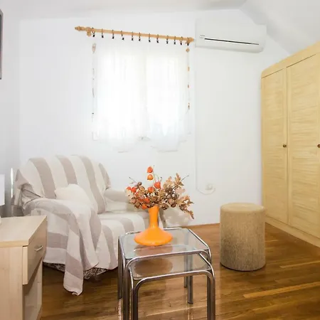Kuca Mala Apartment Split